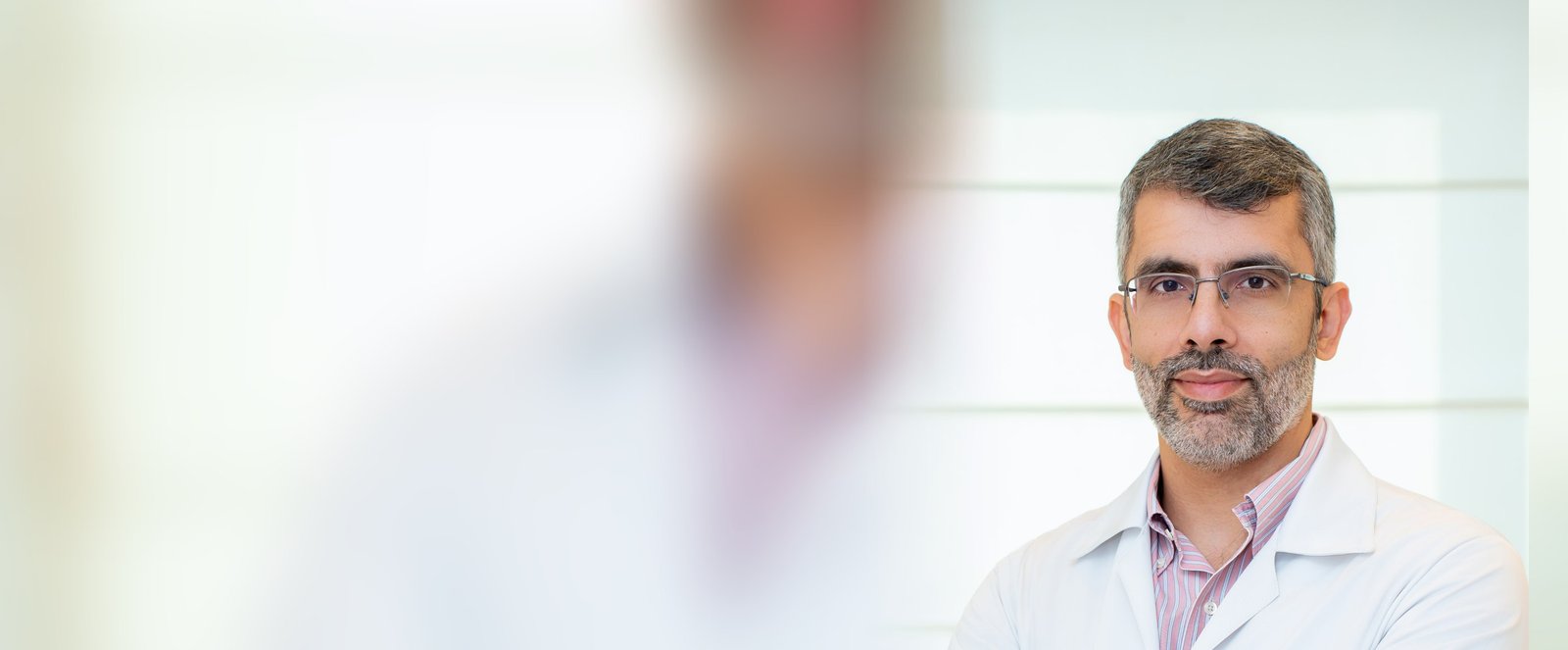 Dr. Gláucio Siqueira, especialista em cirurgia de ombro e cotovelo no Rio de Janeiro